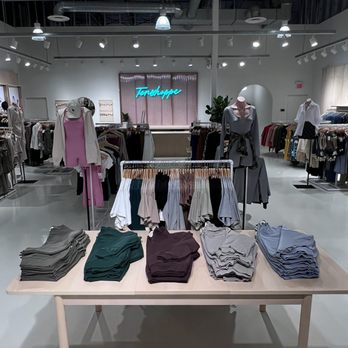 Tenshoppe - Women's Clothing Near Me - Ontario, California Tenshoppe - Women's Clothing Near Me - Ontario, California