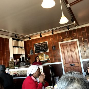 Little Thai Kitchen - people sitting at tables in a restaurant - Thai Near Me - Flagstaff, Arizona