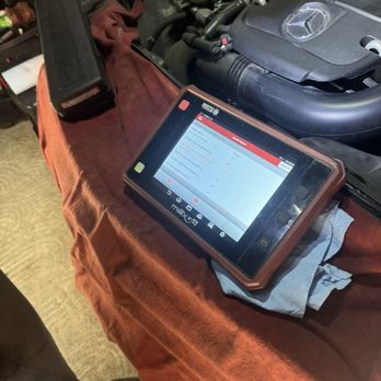 Mobile Mechanic Services - High quality tools and gadgets - Auto Repair Near Me