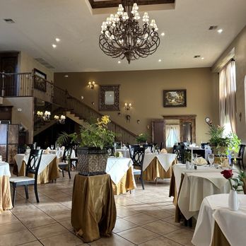 Aragosta - Decor - Modern European Near Me - St. George, Utah