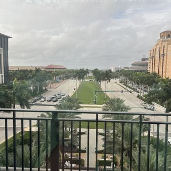 RH Rooftop Restaurant at RH West Palm - Wine Bars Near Me - West Palm Beach, Florida RH Rooftop Restaurant at RH West Palm - Wine Bars Near Me - West Palm Beach, Florida
