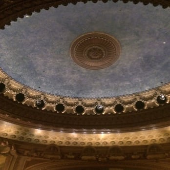 Chicago Theatre - Performing Arts Near Me - Chicago, Illinois Chicago Theatre - Performing Arts Near Me - Chicago, Illinois