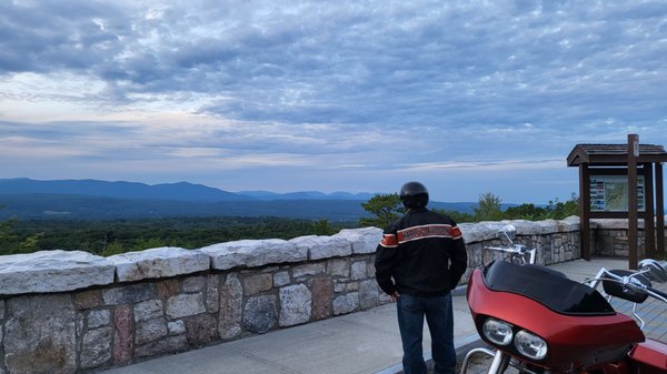 Photo of Minnewaska State Park Preserve - Kerhonkson, NY, US. The lookout at rt 4455, Kerhonkson