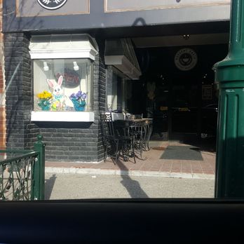 Dessert Oasis Coffee Roasters - Coffee & Tea Near Me - Rochester, Michigan