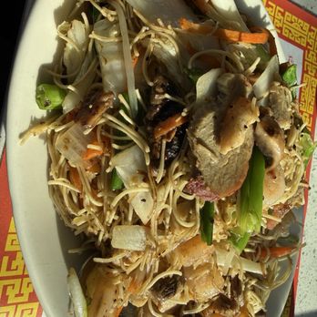 Que Viet Village House Three - House lo mein - Vietnamese Near Me - Minneapolis, Minnesota Que Viet Village House Three - House lo mein - Vietnamese Near Me - Minneapolis, Minnesota