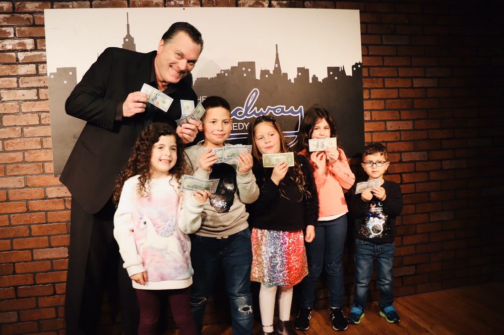 Magician Randy Masters