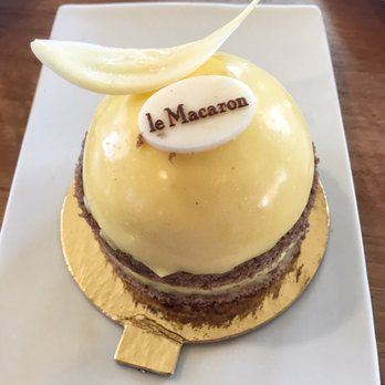 Le Macaron - Le Macaron: Coconut Singapore - Bakeries Near Me - Regina, Saskatchewan