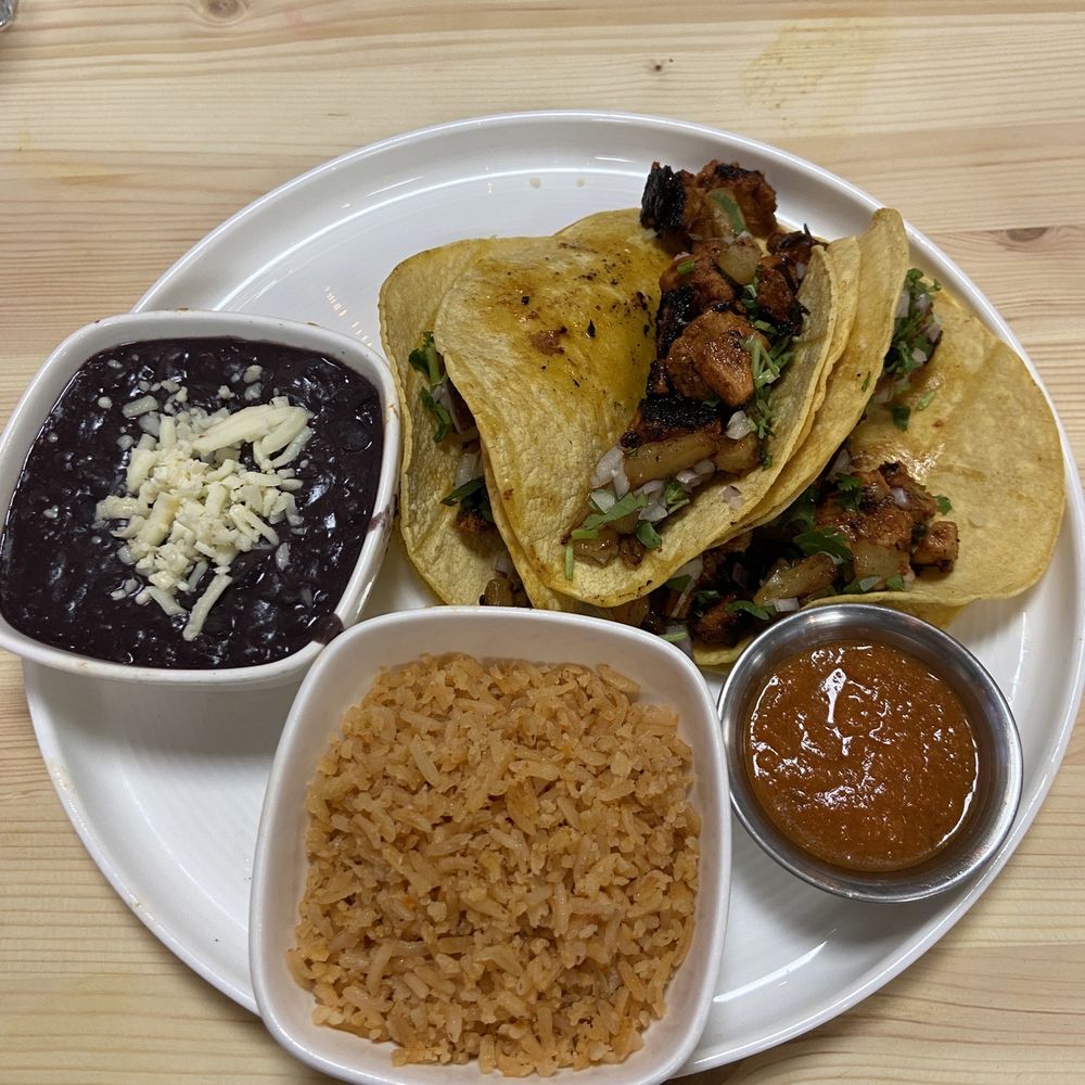 Smokin' Barrels Cocina Latina - Pastor tacos - Mexican Near Me - Edmonton, Alberta