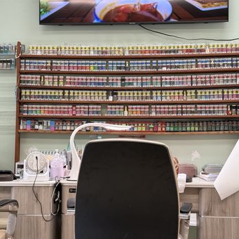 Aloha Nail Studio - Nail polishes and studio - Nail Salons Near Me - Kapaa, Hawaii