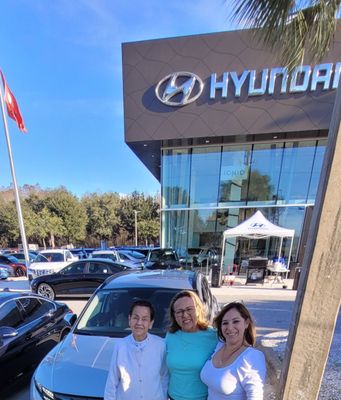 HYUNDAI OF WESLEY CHAPEL - Updated August 2025 - 34 Photos & 206 ...