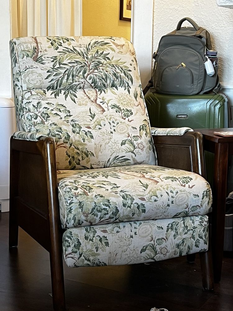 Tapiceria Nava - upholstery in Los Angeles, CA