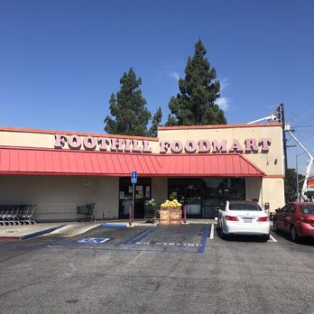 Foothill Food Mart - the front of the store - Grocery Near Me - Tujunga, California