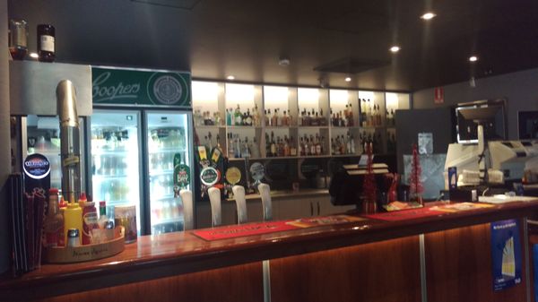 Mawson Lakes Hotel by null