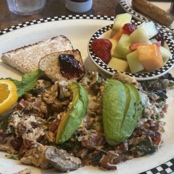 Black Bear Diner Colma - Fit and focused Chicken Sausage Scramble (590 cals.) - Diners Near Me - Colma, California