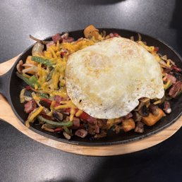 Supreme skillet Supreme skillet