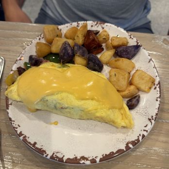 Barometer Waterfront Grill - Omelette - Tiki Bars Near Me - Orange Beach, Alabama