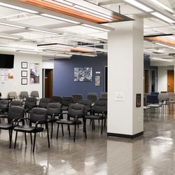 Retinal Consultants of Arizona - Back waiting room