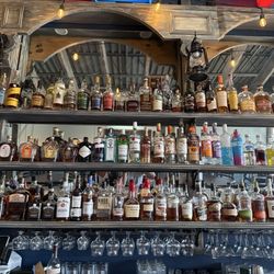 Gunny's Tavern - Bar