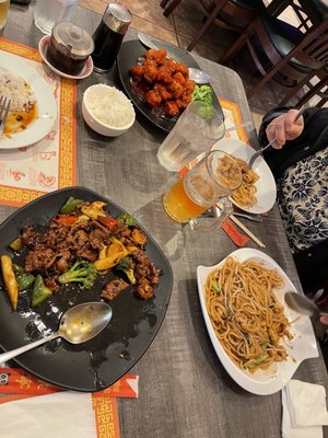 Golden Lotus Chinese Restaurant by null