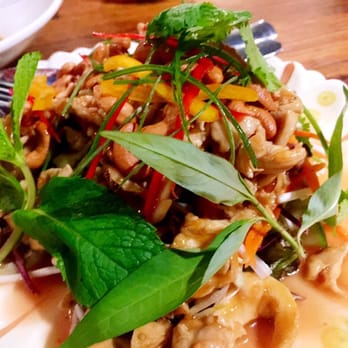 Xage Vietnamese - Grilled chick, cashew and herb salad w lemongrass dressing - Restaurants Near Me - Surry Hills, NSW Xage Vietnamese - Grilled chick, cashew and herb salad w lemongrass dressing - Restaurants Near Me - Surry Hills, NSW