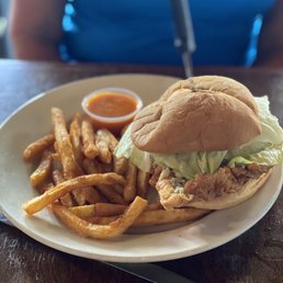 Fried chicken sandwich
