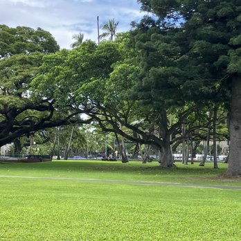 Iolani Palace - Palace grounds - Museums Near Me - Honolulu, Hawaii