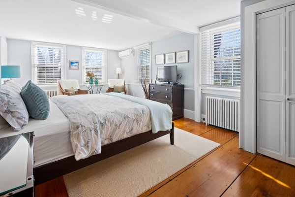 Parsonage Inn by null