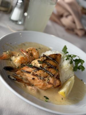 Rusty Pelican by null