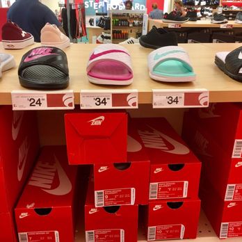 Famous Footwear - Accessories Near Me - Albany, New York