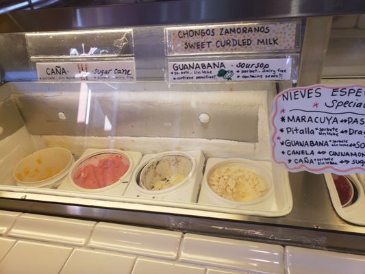 Nieves Cinco de Mayo by null