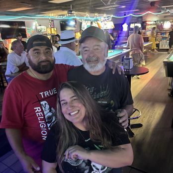 Christie’s Lounge - Dive Bars Near Me - Sacramento, California Christie’s Lounge - Dive Bars Near Me - Sacramento, California