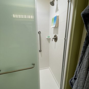 Home2 Suites by Hilton Baltimore / Aberdeen, MD - Shower - Hotels Near Me - Aberdeen, Maryland Home2 Suites by Hilton Baltimore / Aberdeen, MD - Shower - Hotels Near Me - Aberdeen, Maryland