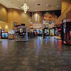 Cinemark Mesa 16