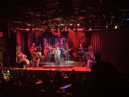 Shadowbox Live by null