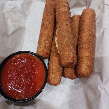 The Greene Turtle Sports Bar & Grille - Cheese sticks with .marinara sauce - Sports Bars Near Me - Baltimore, Maryland