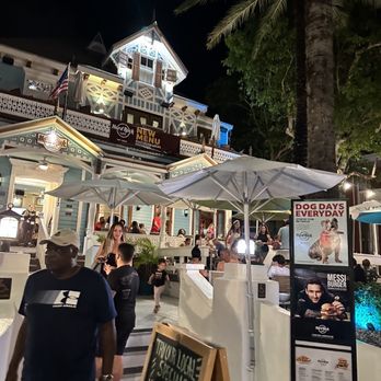 Hard Rock Cafe - Front of restaurant - Burgers Near Me - Key West, Florida