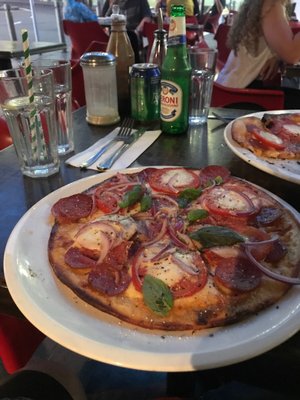 Archie's Restaurant & Pizzeria by null