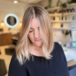 Lived-in Blonde and a French Inspired Bob Haircut
