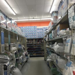 Franklin Big Lots -- Horace Mann Plaza : 275 East Central Street / Route 140, Franklin                  Interior