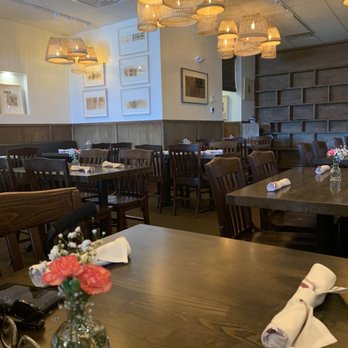 Rice Paper Canton - Inviting atmosphere - Thai Near Me - Canton, Ohio