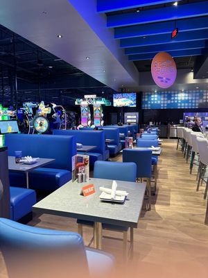 Dave & Buster's Austin - South by null
