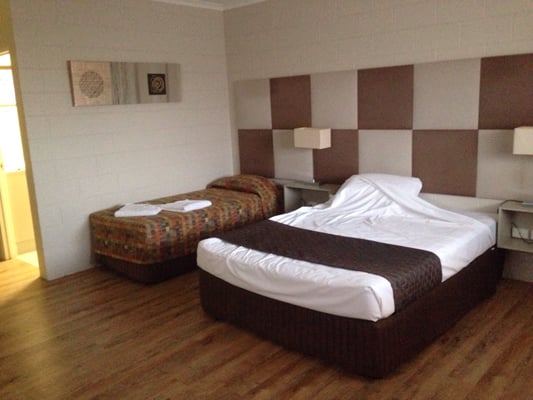 Yongala Lodge by The Strand by null