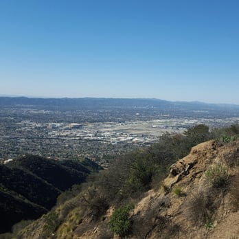 Stough Canyon Nature Center - Trail to Old Youth Camp lookout: Burbank Airport - Hiking Near Me - Burbank, California Stough Canyon Nature Center - Trail to Old Youth Camp lookout: Burbank Airport - Hiking Near Me - Burbank, California