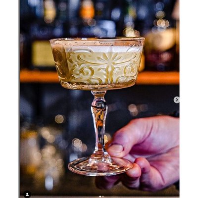 Acme Bar & Company by null
