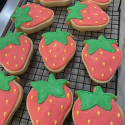The Cookie Bandit - Strawberry cookies for a Shower!