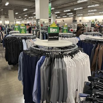 Nordstrom Rack - Shoe Stores Near Me - Novato, California