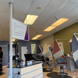 Great Clips - The salon stations