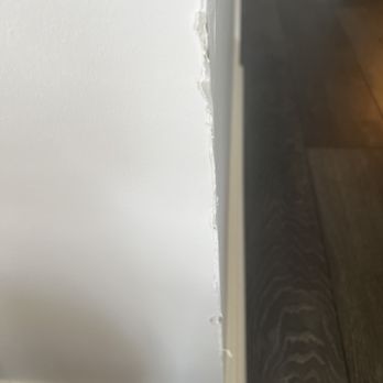 Ondemand Movers USA - Look at this corner! They came back the next day to fix it, but it still looks horrible and I'll have to pay for that as well when I move ou - Movers Near Me - Chicago, Illinois