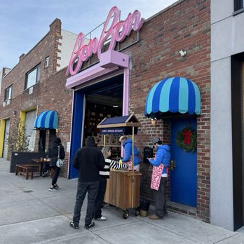 bonbonbonページです　（1） C'est Bon Bon Gummies | 1609 Design