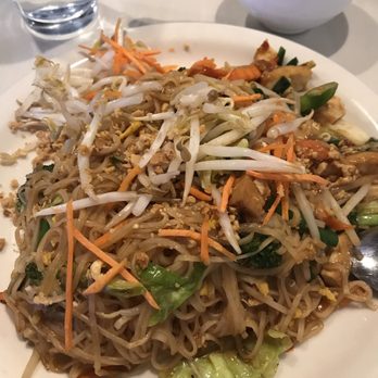 Siam Garden Cafe - Tofu Veggie Pad Thai--Medium Spice - Thai Near Me - Honolulu, Hawaii Siam Garden Cafe - Tofu Veggie Pad Thai--Medium Spice - Thai Near Me - Honolulu, Hawaii